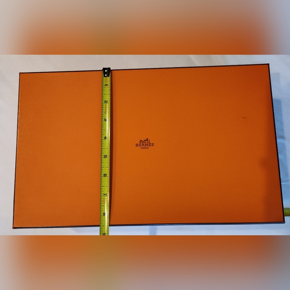 Authentic HERMÈS Orange Shoe Box | 14x10x5" | Luxe Storage & Display - Picture 5 of 7